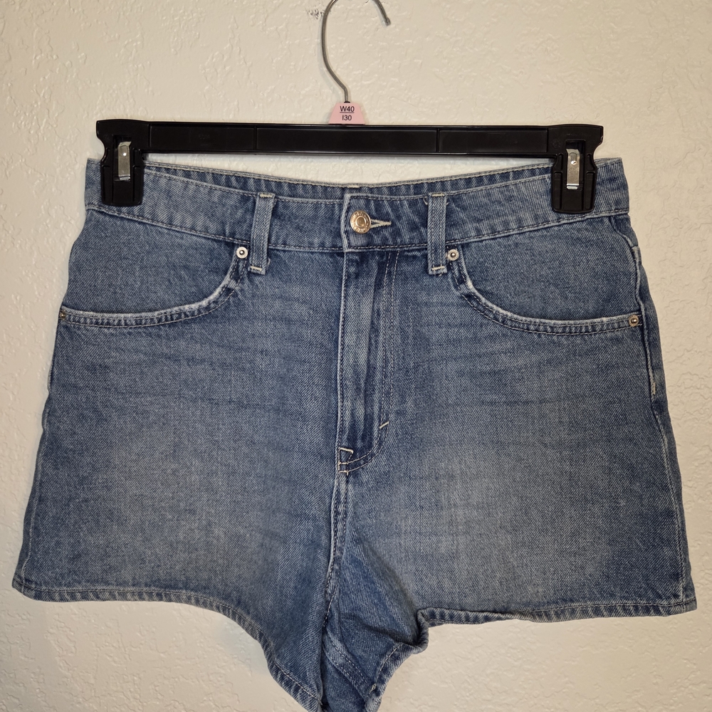 Stylish Blue Denim Women's Jean Shorts
